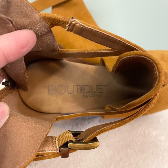 BOUTIQUE BY CORKYS Sandal 9 Leopard Wedge Buckle Suede Leather Open Toe Brown - Picture 8 of 9